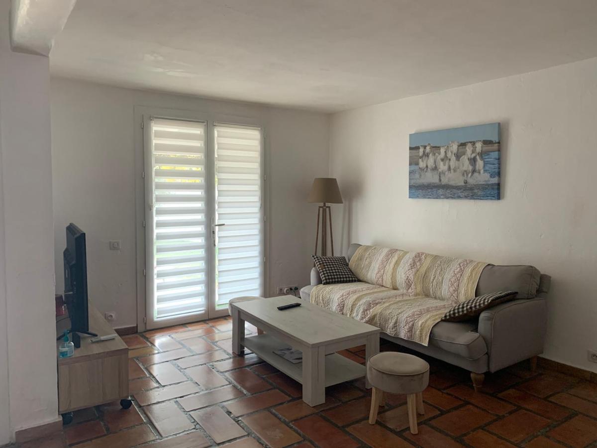 Maison En Camargue Saintes-Maries-de-la-Mer Dış mekan fotoğraf